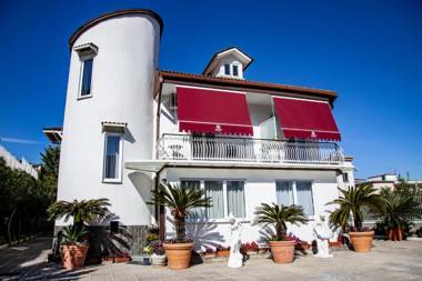 Ibisco suites