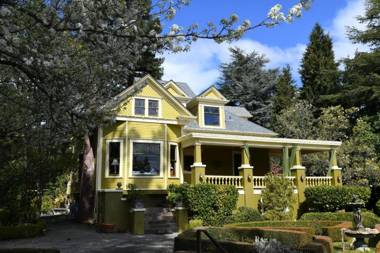 Calderwood Inn