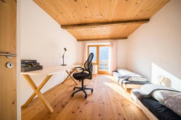 Workspace - Chasa Pro la Tuor