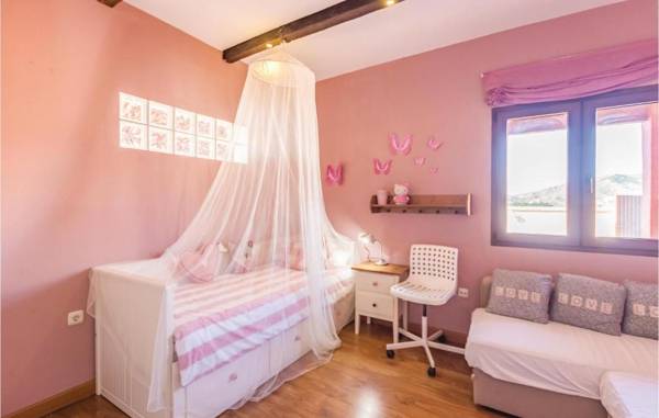 Workspace - Three-Bedroom Holiday Home in Torrox Malaga