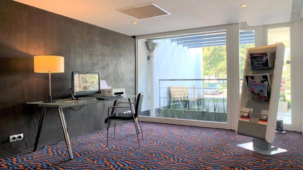 Holiday Inn Lille Ouest Englos an IHG Hotel