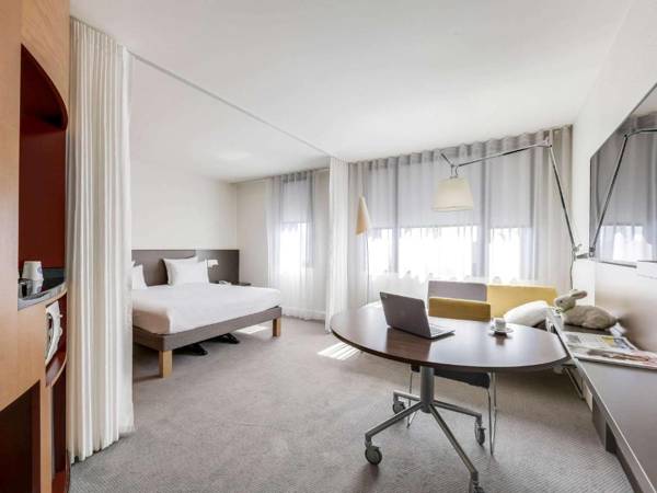 Workspace - Novotel Suites Paris Nord 18ème