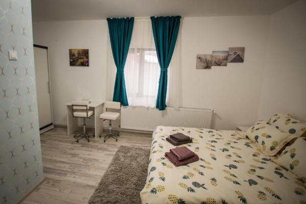Workspace - Cazare La Piatra Buhei