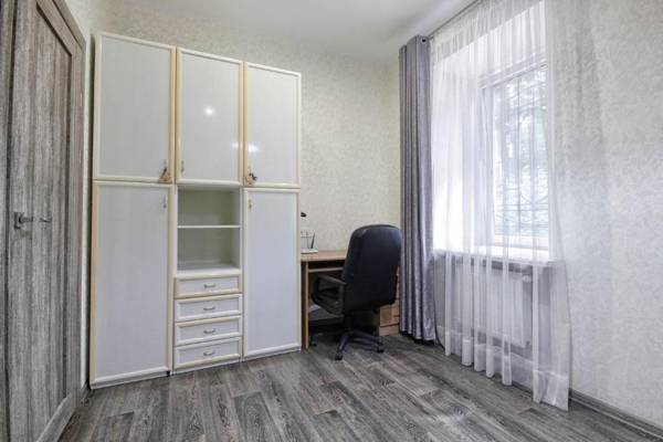 Workspace - Vorontzov apt BEST LOCATION
