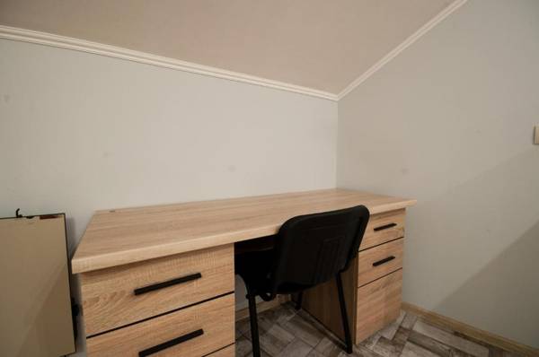Workspace - Wonderful flat on city center (Mukachivska 4/15)