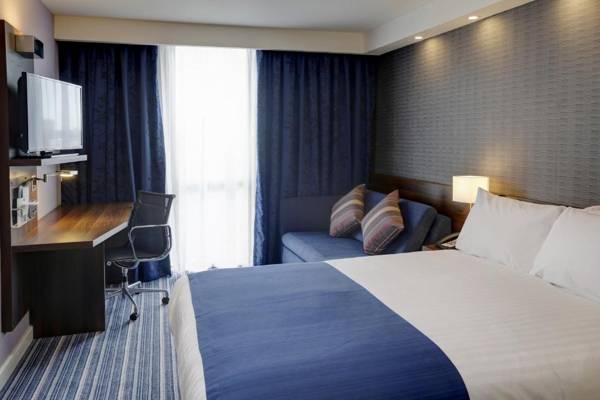 Workspace - Holiday Inn Express London - ExCel an IHG Hotel