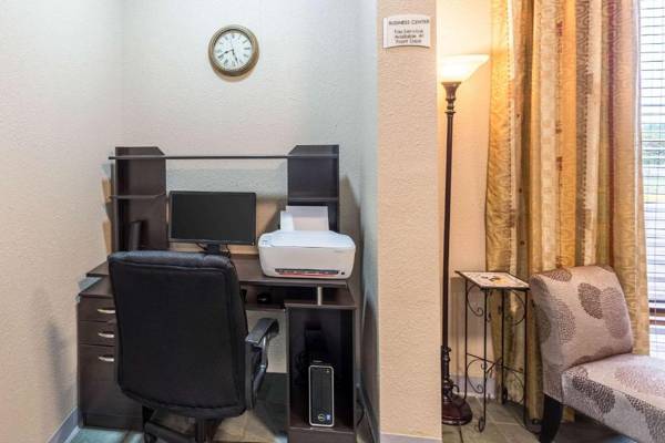 Workspace - Quality Inn & Conference Center