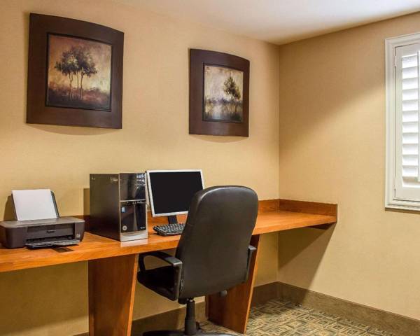 Workspace - Comfort Inn & Suites Thatcher