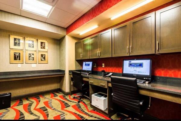 Workspace - Hampton Inn Pulaski TN