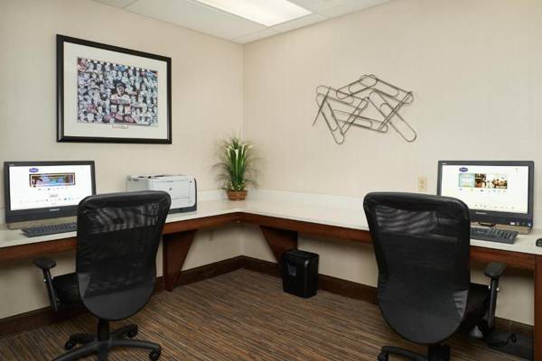Workspace - Hampton Inn & Suites Oxford-Anniston