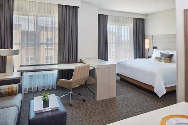 Workspace - Hotel Trio Healdsburg