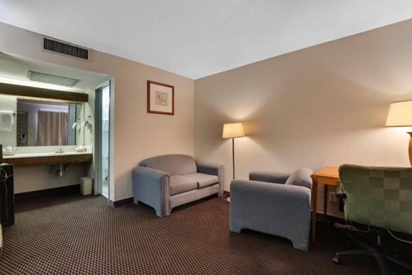 Workspace - Days Inn & Suites by Wyndham Needles