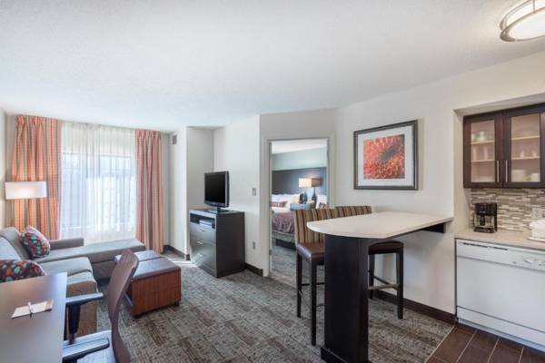 Workspace - Staybridge Suites Wilmington-Newark an IHG Hotel