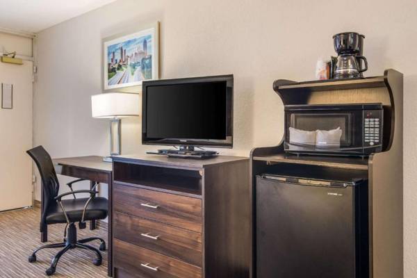Workspace - Quality Inn Suwanee I-85