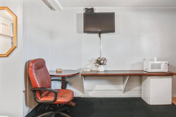 Workspace - OYO Hotel Liberal Kansas