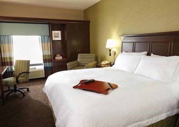 Workspace - Hampton Inn & Suites Overland Park South