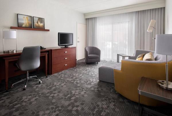 Workspace - Courtyard by Marriott Boston Norwood/Canton