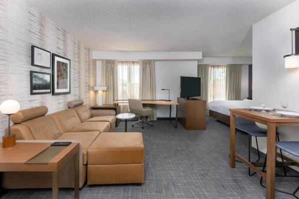 Workspace - Residence Inn Wayne