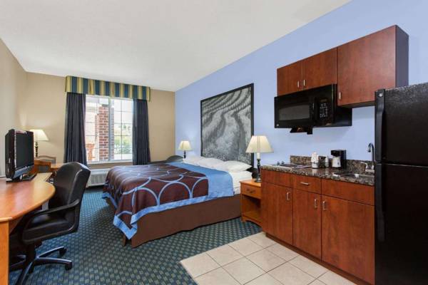 Workspace - Super 8 by Wyndham Smithfield-Selma