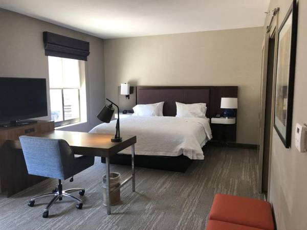 Workspace - Hampton Inn & Suites Philadelphia/Media
