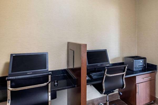 Workspace - Comfort Suites Ennis
