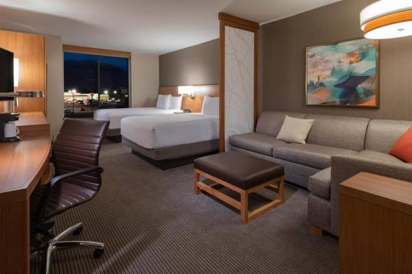 Workspace - Hyatt Place Provo