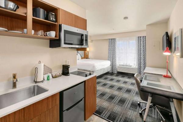Workspace - Executive Residency by Best Western Navigator Inn & Suites